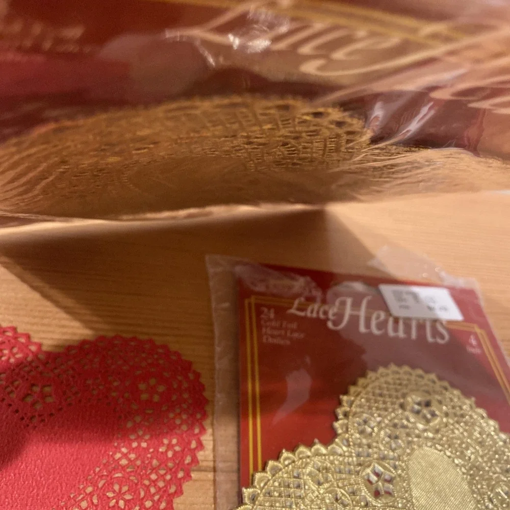 Open Package/partial Royal Lace 4 And 6 Inch Heart Doilies Pink White Red Gold‎